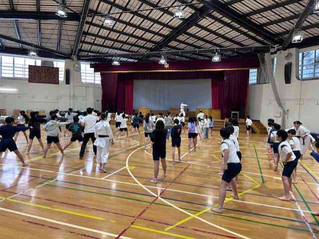 02dd5518cc-9029-44f3-b75c-54246d0ba713