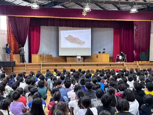 03be046862-7e79-48a2-9faa-4d5a5f532119