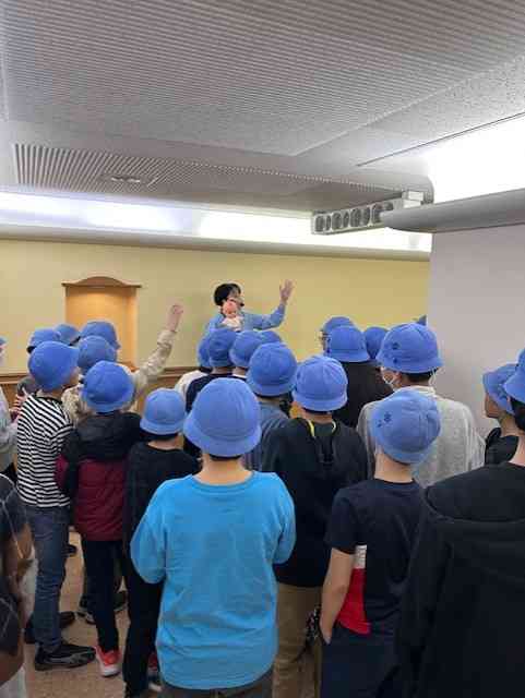 00def0676-510a-4251-a977-7d4df7f7c81f