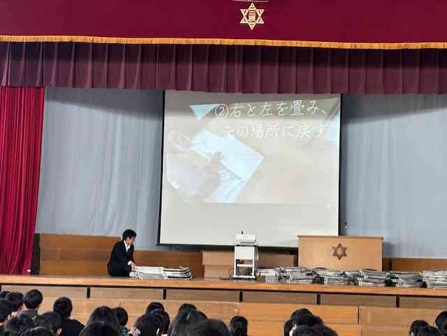 05e2688650-a6ae-4d72-a72c-7bd3e59cd564