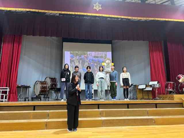 05a22e8ab-5914-415e-83a9-687bd7b2699e