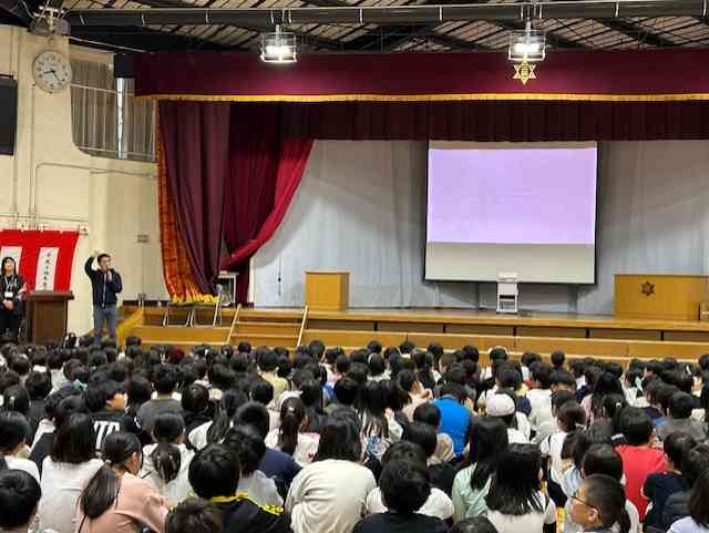 01d0eefad-e074-463c-b565-e35199a8cf51