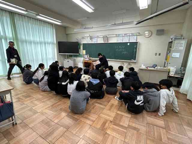 4a89853f-e869-4d27-9d04-c35b12e29acd