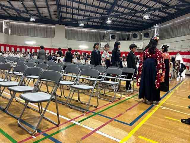 05e7979a28-d07b-4336-ad09-a8c56b060668