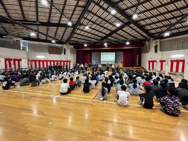 03e38614c3-4dd1-4e24-87ca-1a370e2fd930