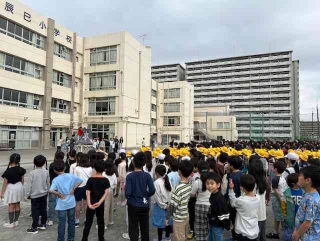 04a49d934e-fc9d-4ebc-a70d-0c7a9d1514e0